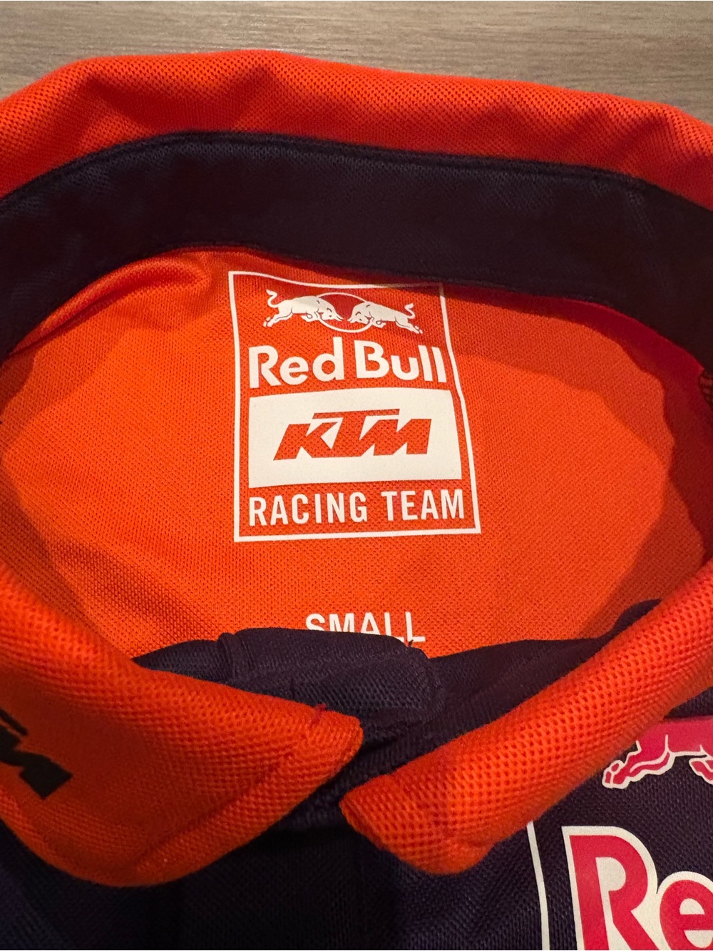 NEW REDBULL KTM RACE TEAM POLO - Picture 2 of 3